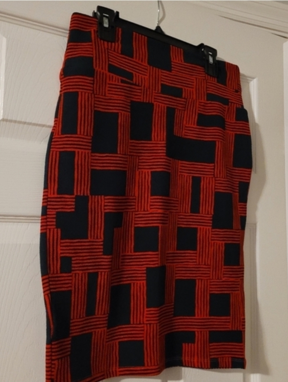 Stylish Red and Dark Green Geometric Skirt